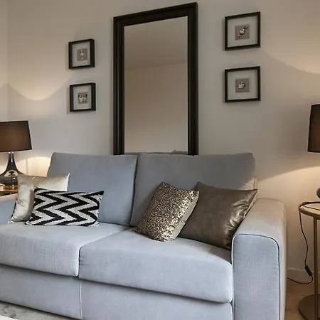 شقة Charming Historic Lx Garden&Garage